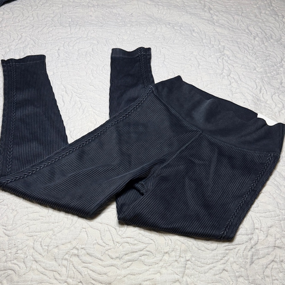 Aerie offline ribbed seamless black leggings L